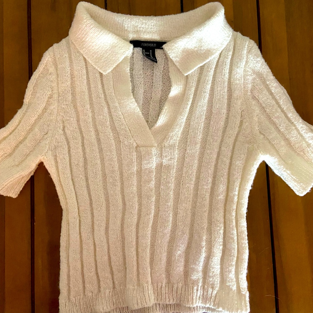 NWOT Cream Sweater Crop Top Size Medium Forever21